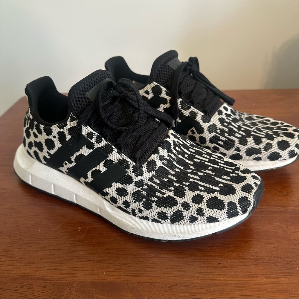 Adidas women’s shoes. Size: 9
